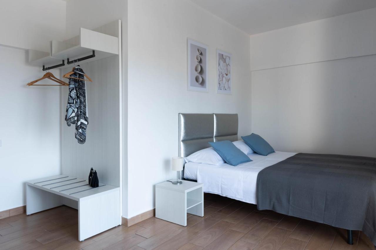 Double or Twin Room Sea View
