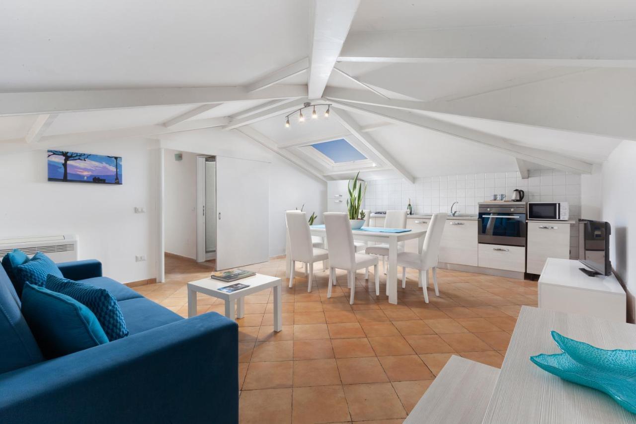 Three-Bedroom Apartment,1129216146:JPEG