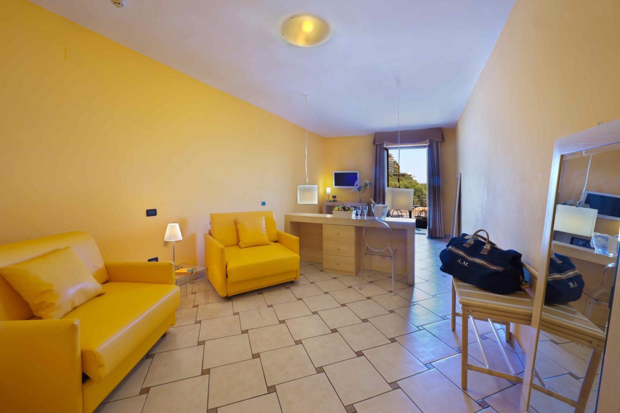 Comfort Double Room with Balcony,1274578690:JPEG